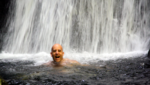 Niagara Falls Found In Goldstream Park - Traveling Islanders